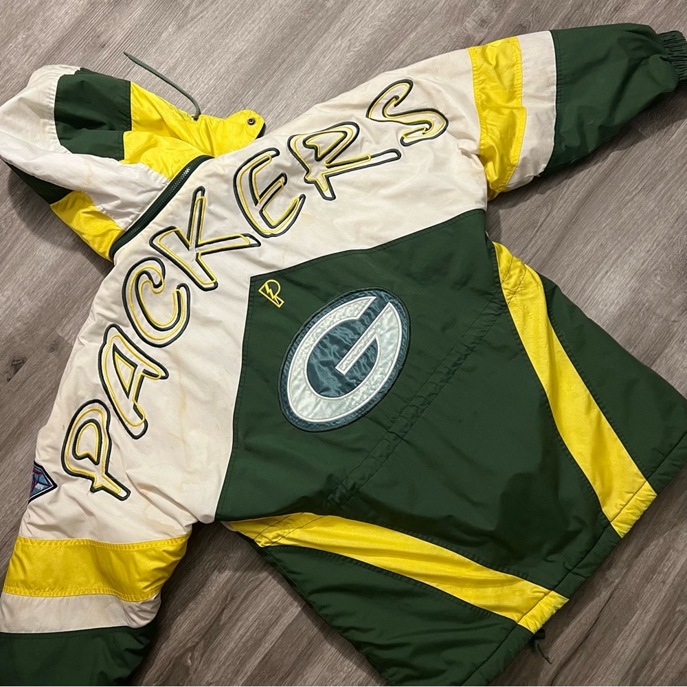 Vintage Green Bay Packers Pro Player Puffer Jacket NFL 90s